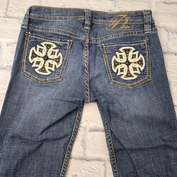 Pepe Capri Jeans Low Rise Topaz Stone Embellished Pockets size 27 Distressed - Picture 8 of 12